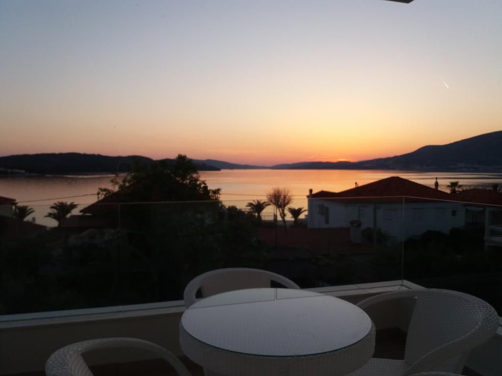 Apartments Soho Trogir Buitenkant foto