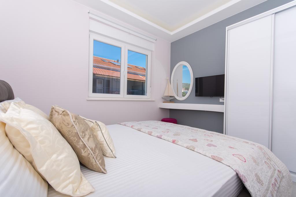 Apartments Soho Trogir Buitenkant foto